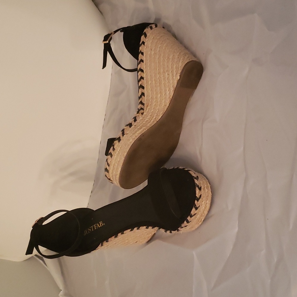 Shoes - Picture 2 of 3